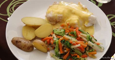 Dos De Cabillaud Sauce Hollandaise Minc De L Gumes Et Pommes