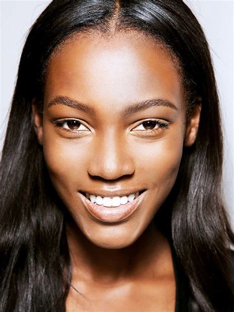 The Best Highlighters For Dark Skin Tones Highlighter