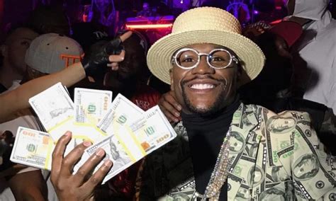 Floyd Mayweather Just Revealed How Much Money He Has In His Bank Account