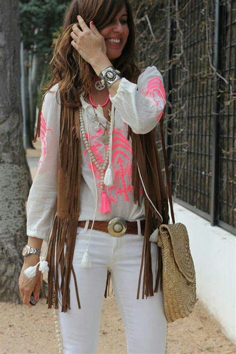 Pin De Carolynne Pace En Bohemian Style Chalecos De Moda Moda Ropa