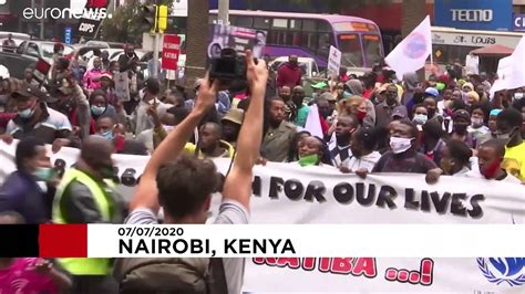 Kenya Da Polis Iddetini Protesto Edenlere Sert M Dahale Dailymotion