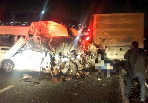 Accidente En La México Pachuca Deja Al Menos 12 Muertos Almomento