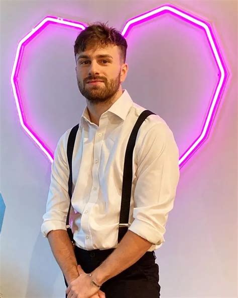 First Dates Waiter Admits Cheeky Tactic To Have Sex With Women After