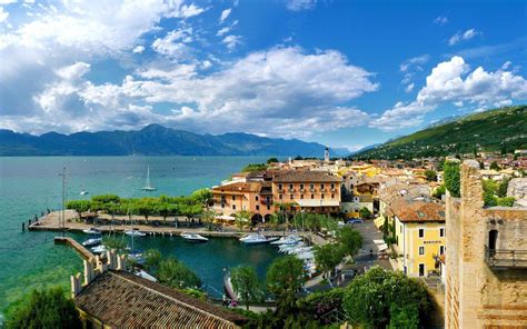 Lake Garda Wallpapers Top Free Lake Garda Backgrounds Wallpaperaccess