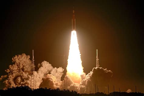 Nasas Mightiest Rocket Artemis Lifts Off 50 Years After Apollo Los