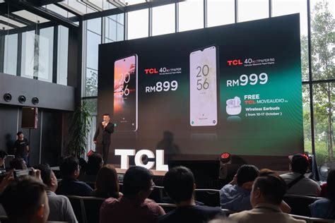 TCL Launches World S First Smartphones Featuring NXTPAPER Technology