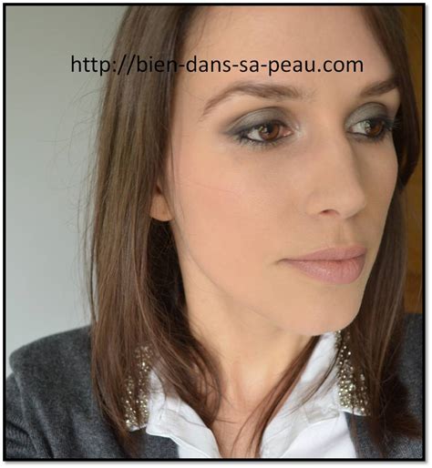 Charbonneux Avec La Palette Naked Urban Decay Bien Dans Sa Peau