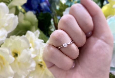 【金沢市】婚約指輪の選び方！女性がもらって嬉しいデザインの特徴とは？ Jewelry Story ジュエリーストーリー ブライダル情報