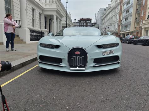 Bugatti Chiron Vainqueur De Coeur Out Side The Place Im Staying At Rspotted