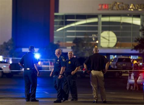 3 Dead When Gunman Opens Fire In Lafayette Theater Cnn