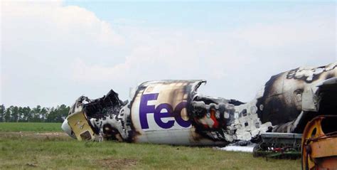 Crash of a Boeing 727-232AF in Tallahassee | Bureau of Aircraft Accidents Archives