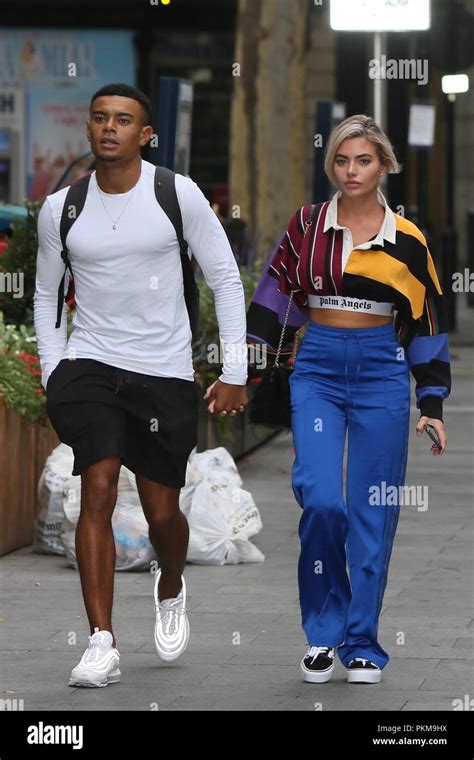 Love Islands Wes Nelson And Megan Barton Hanson Seen Arriving At Global