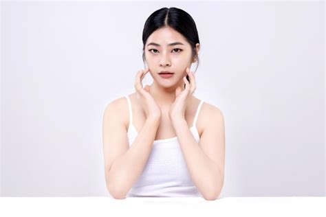 하얀 피부 만들어주는 피부 미백 시술 4가지 추천