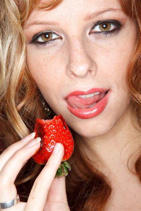 Amateur Girl Porn Pic