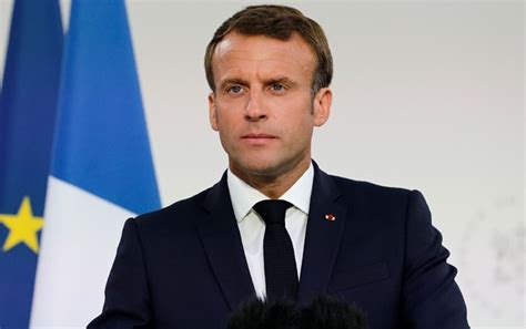 Presiden Macron Tegaskan Prancis Perangi Ektremisme Bukan Agama Islam