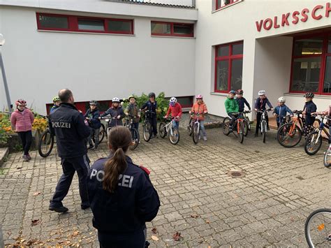 Radfahrprüfung 4 Klasse Volksschule St Ulrich bei Steyr