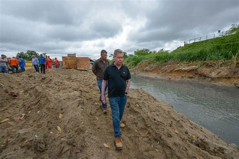 Prefeito Arthur Neto Vistoria Dragagem De Igarap S Nas Comunidades