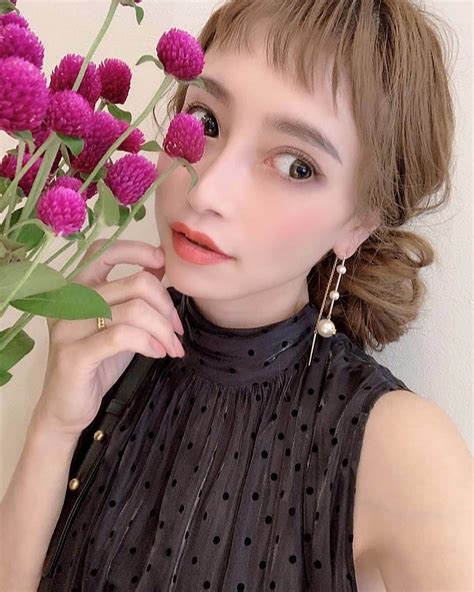 Seiraさんのインスタグラム写真 Seirainstagram「久しぶりにメイク💕 」8月23日 12時45分 Official