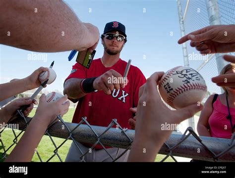 Boston Red Sox catcher Jarrod Saltalamacchia signs autographs at the ...