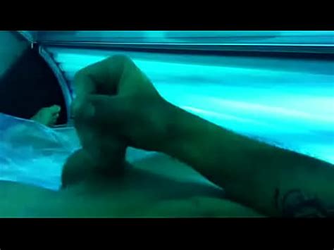 Swiss Gay At Solarium XVIDEOS