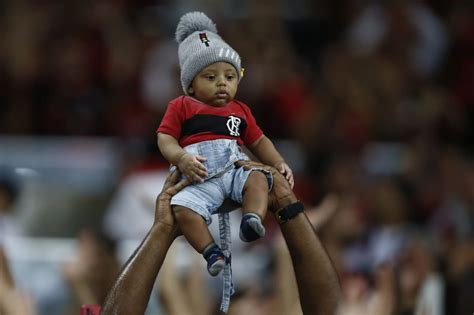 Atacante Do Flamengo Far Pausa Na Carreira Para Realizar Sonho