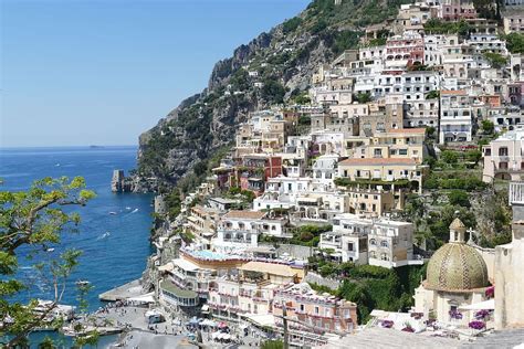 Hd Wallpaper Amalfi Positano Picturesque Mediterranean Italy Coast Wallpaper Flare