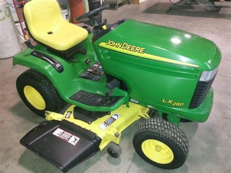 2004 John Deere LX280 Lawn Garden And Commercial Mowing John Deere