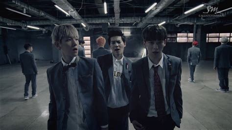 Star The World Exo Growl