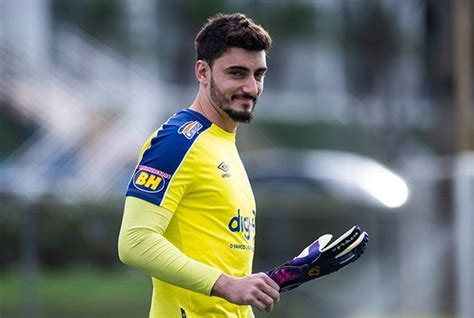 Atlético oficializa contratação do goleiro Rafael ex Cruzeiro por