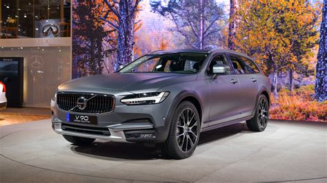 Volvo V90 Cross Country by Polestar brings more power, faster gear shifts