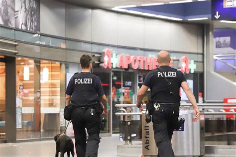 Gelsenkirchen Teenager Haben Sex Am Hauptbahnhof