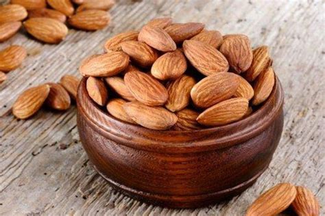 5 Benefits Of Eating Almonds Every Day According To Ayurveda Pedfire