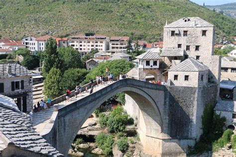 ŽELJANA ZOVKO Stari most u Mostaru je simbol pomirenja a ne