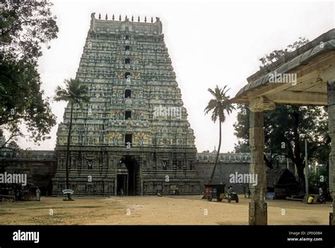 Sri Bhuvaraha Swamy Temple in Srimushnam in Tamil Nadu, South India ...