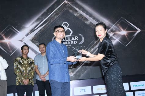 Blu By BCA Digital Raih Penghargaan Di Ajang Selular Award 2024