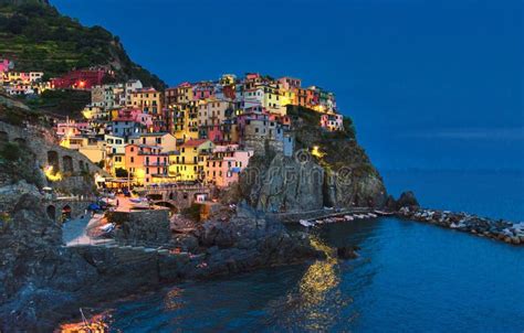 Manarola Traditioneel Typisch Italiaans Dorp In Nationaal Park Cinque