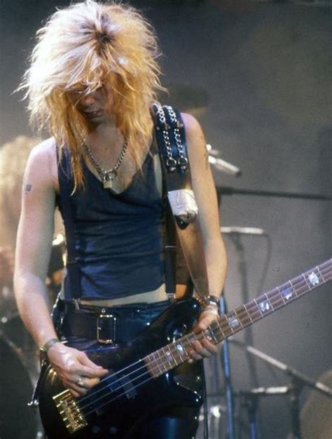 Duff Guns N Roses The Duff Duff Mckagan Guns N Roses