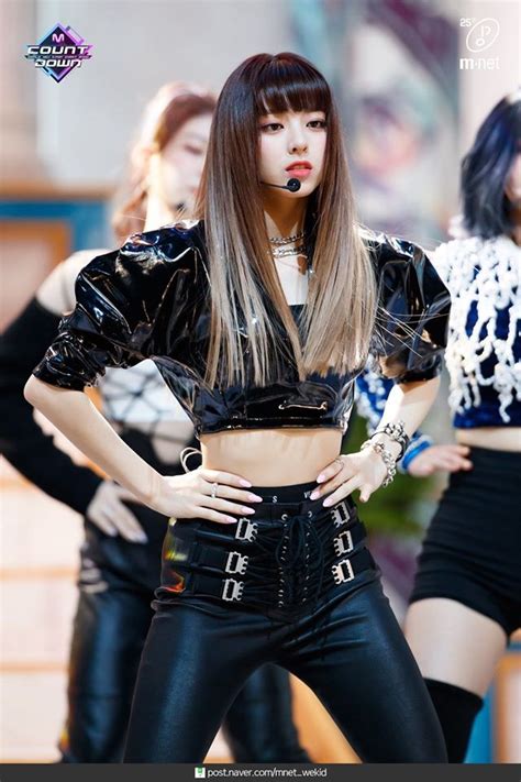 Itzy S Yuna With Bangs Is Probably One Of The Best Things That Happened In K Pop 2020 Trends