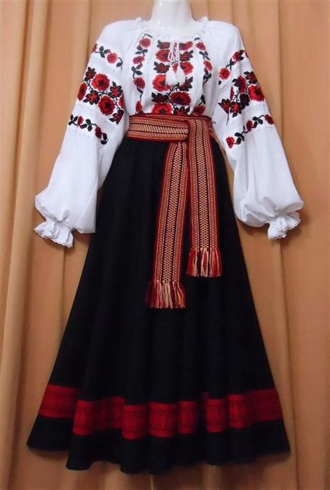 Womens Ukrainian Costume Russian Clothing Traditional Outfits