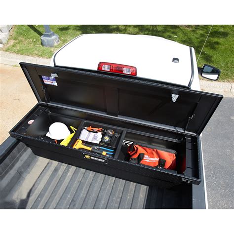 Northern Tool Crossover Low Profile Truck Tool Box With Removable Tray