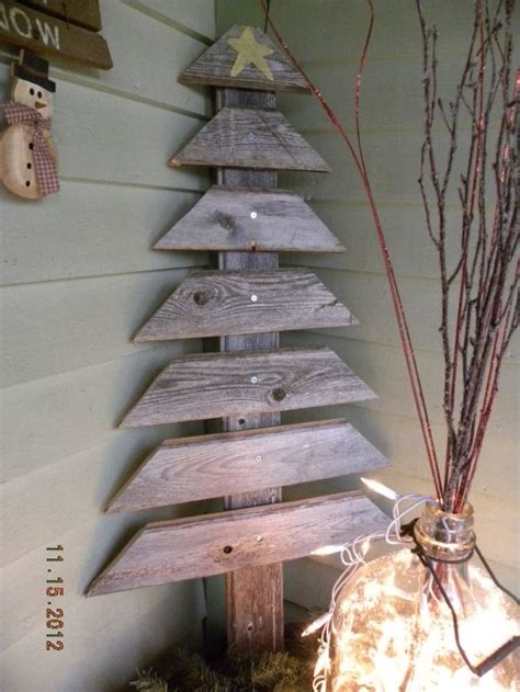 20 Reclaimed Wood Christmas Tree