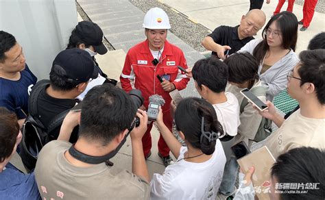 追风逐日看新疆丨塔里木油田加快“沙戈荒”新能源基地建设 天山网 新疆新闻门户