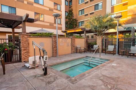 Oceanside, CA Hotel Suites near Oceanside Pier | Courtyard San Diego ...