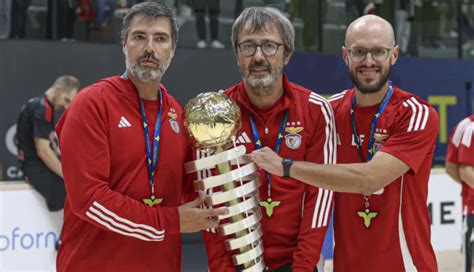 E Esta Benfica De Olho Amdouni Chama A Aten O A Guarda Redes