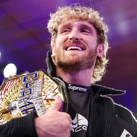 Best Après-Ski Items of 2025-26, Tested and Reviewed - Men's Journal