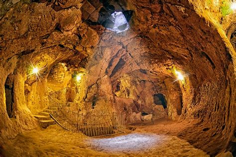 Turquie Les Villes Souterraines De Cappadoce Derinkuyu Et Kaymakli