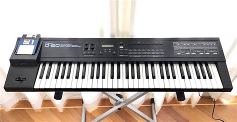 Roland - D-20 - Multi Timbral Linear Synthesizer Multi - Catawiki