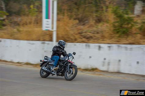 Bajaj Avenger Vs Intruder Comparison Review Thrust Zone