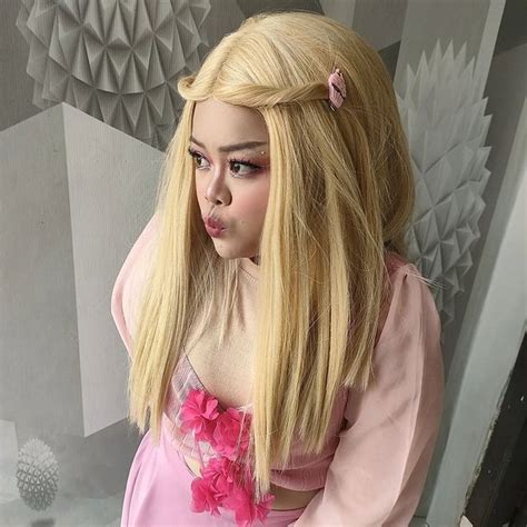Photos Of Kekeyi Cosplaying As Barbie Complete With Blonde Hair Netizens Say She Resembles