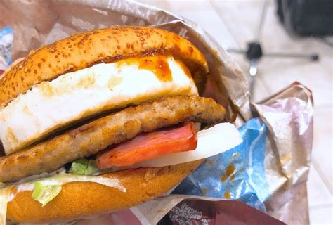 マック新作「ハワイアンバーガーズ」3種を食べ比べ！ 超リッチでガチで美味い…！！